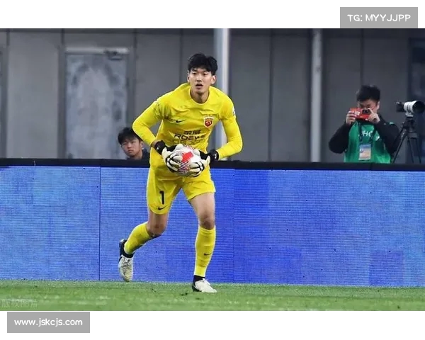 颜骏凌领衔中国足球新一代守门员崛起之路助力国足再创辉煌 颜骏凌领衔中国足球新一代守门员崛起之路助力国足再创辉煌